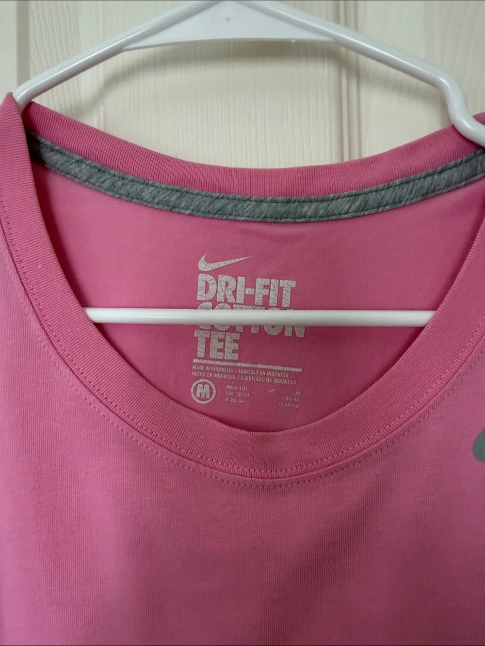 Nike Pink Sleeveless Performance Tank Top
